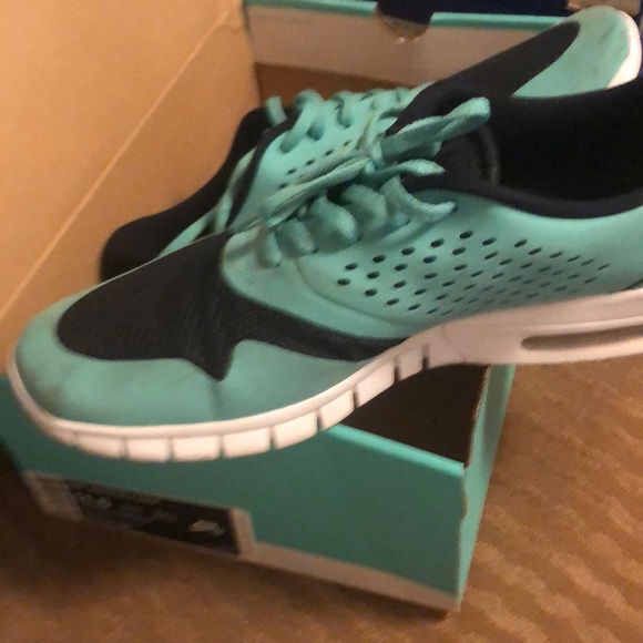 Nike Other - LIKE NEW 😍 Nike men shoes